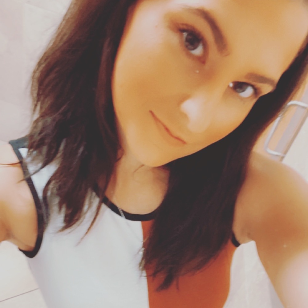 Meet your Posher, Brittany